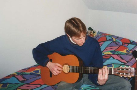 simon_guitar_elmer_chichester